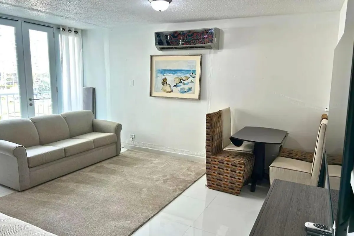 Cozy 2 Beds In Coral Beach Towers Beach Front San Juan